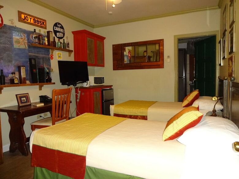 Coblentz Inn Boutique Hotel