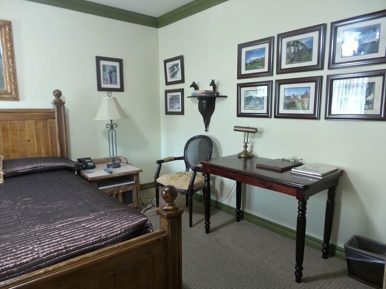 Coblentz Inn Boutique Hotel