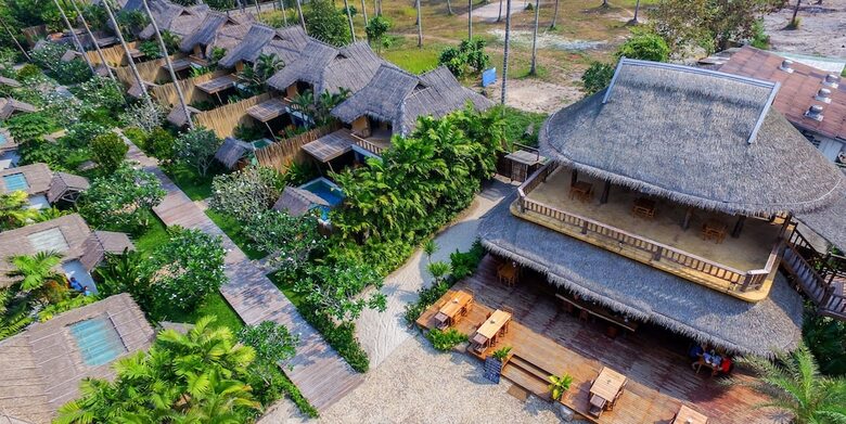Hotel Tinkerbell Resort