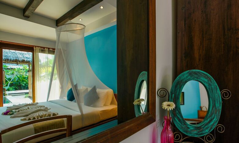 Hotel Tinkerbell Resort