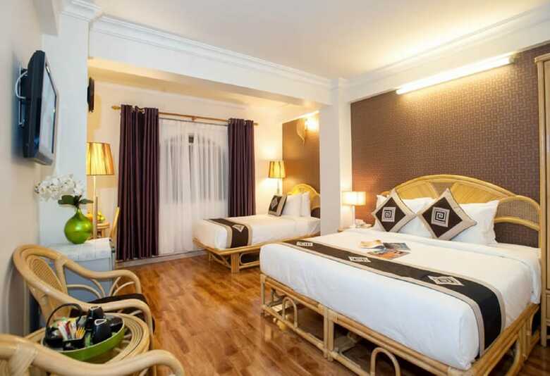 Dragon Palace II Hotel