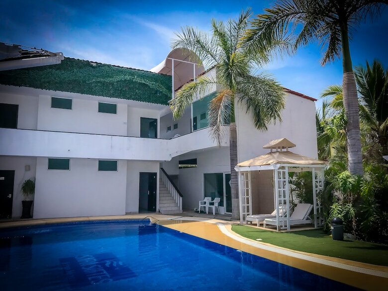 Hotel Sara Suites Ixtapa