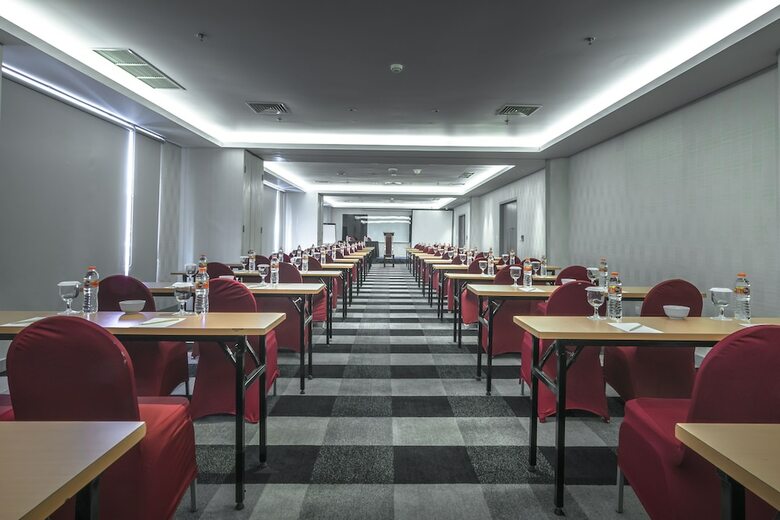 Crown Prince Hotel Surabaya