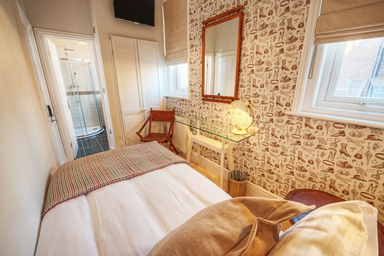 Number Four Boutique Hotel