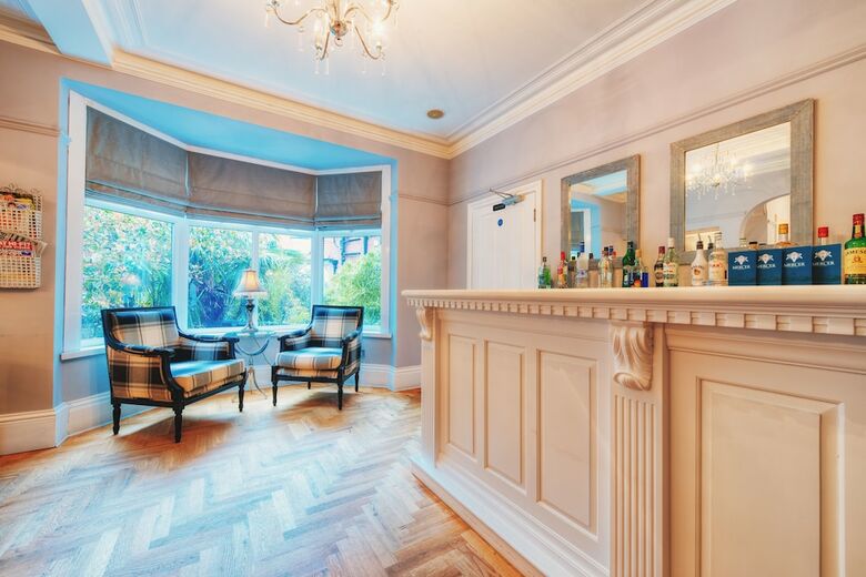 The Florence Suite Boutique Hotel