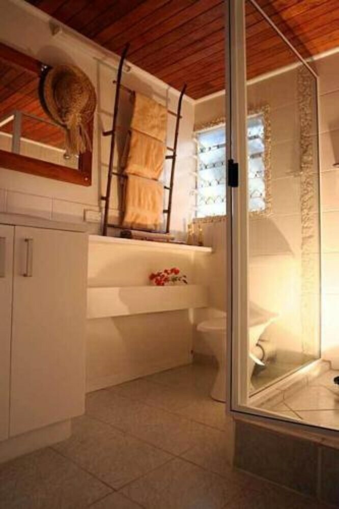 Seachange Lodge