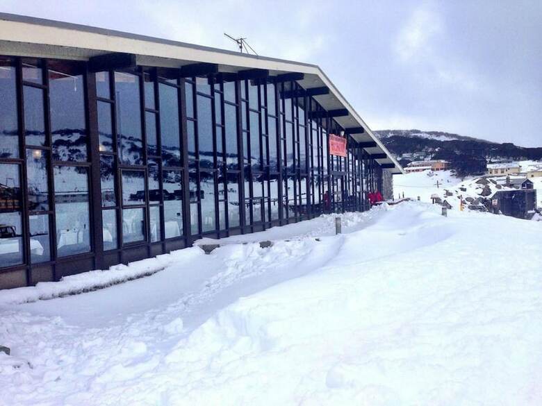 Man From Snowy River Hotel