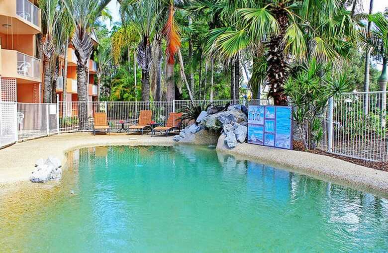 Motel Rainbow Sands Resort