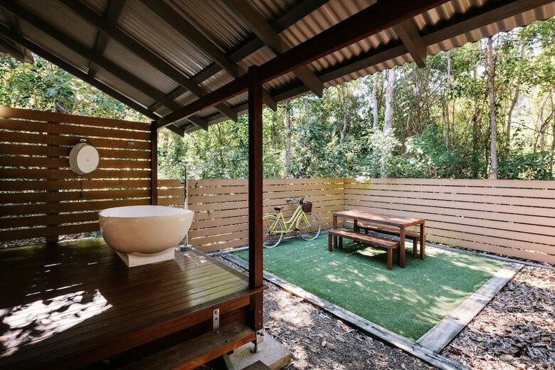 The Little Bush Hut