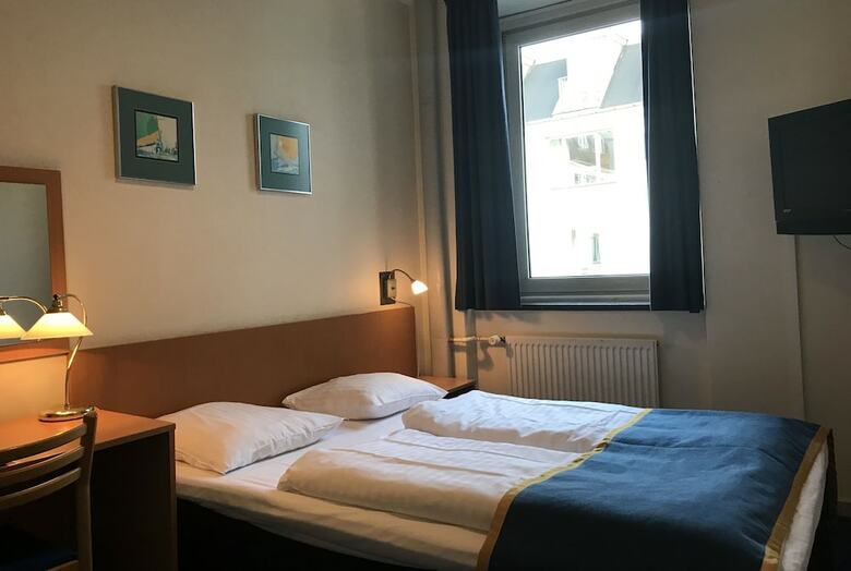 Hotel Maritime