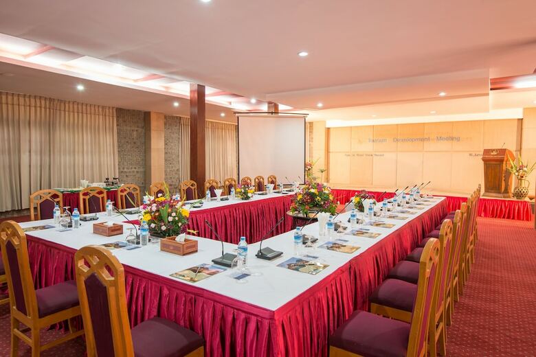 Hotel Aye Yar River View Resort