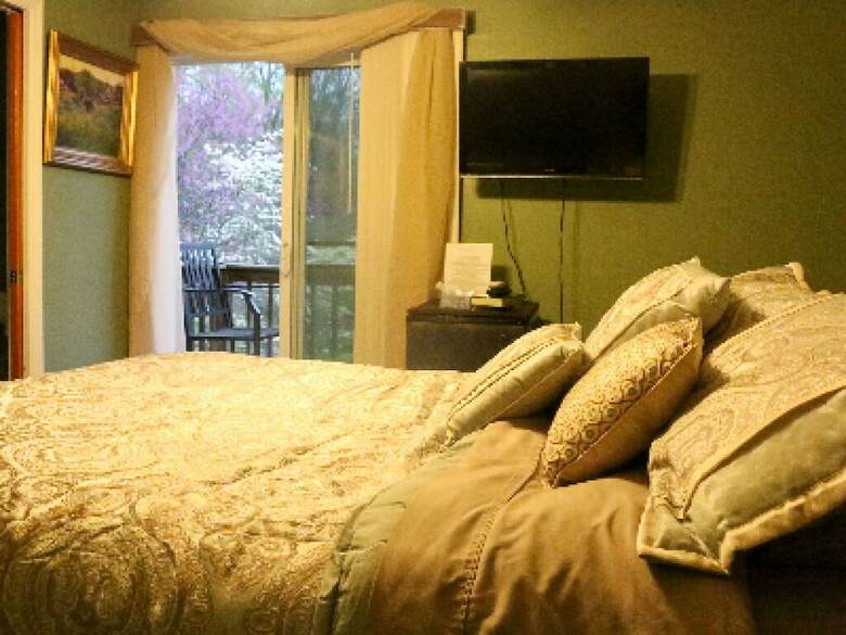 Bed & Breakfast Lil Black Bear Inn
