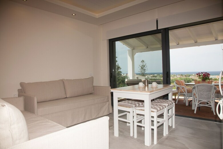 Aparthotel Artemis Village Apartments & Studios