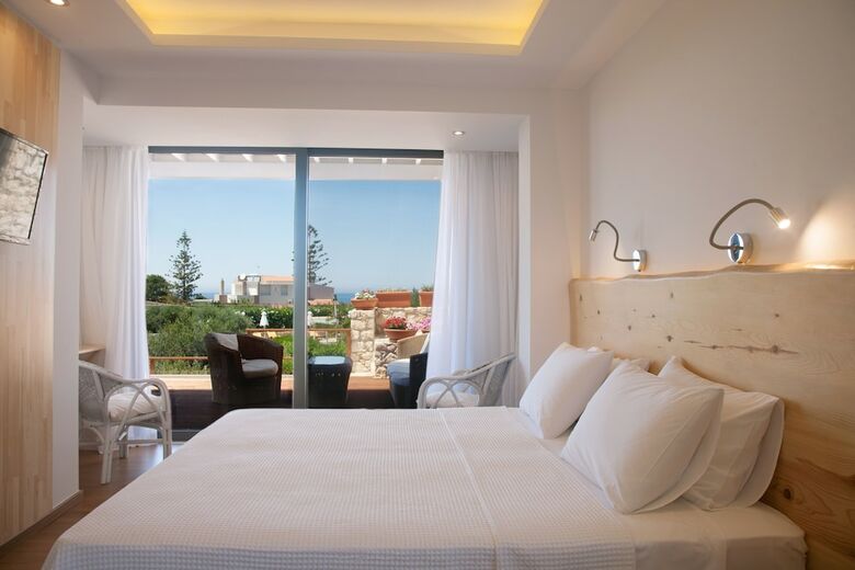 Aparthotel Artemis Village Apartments & Studios