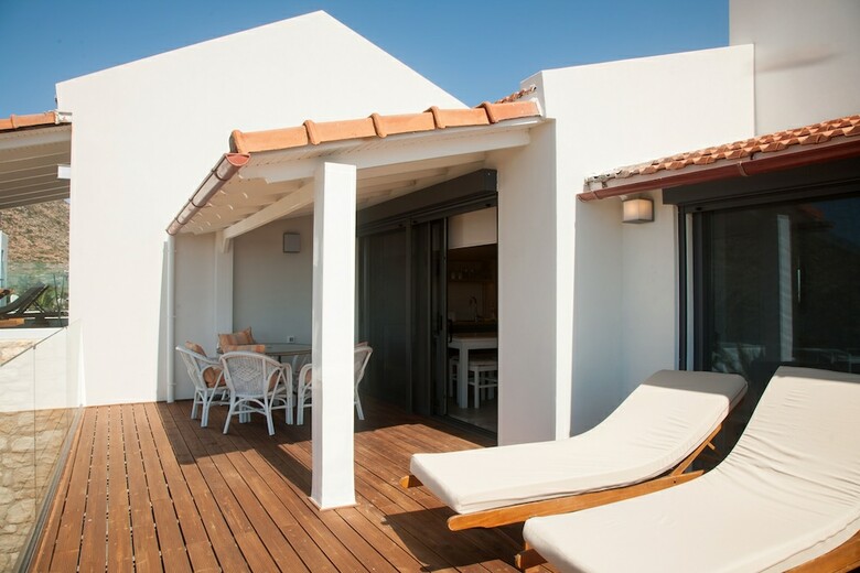Aparthotel Artemis Village Apartments & Studios