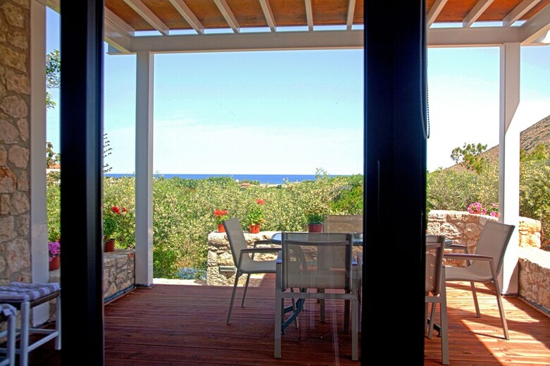 Aparthotel Artemis Village Apartments & Studios