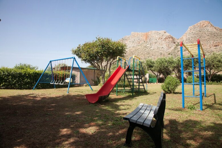 Aparthotel Artemis Village Apartments & Studios