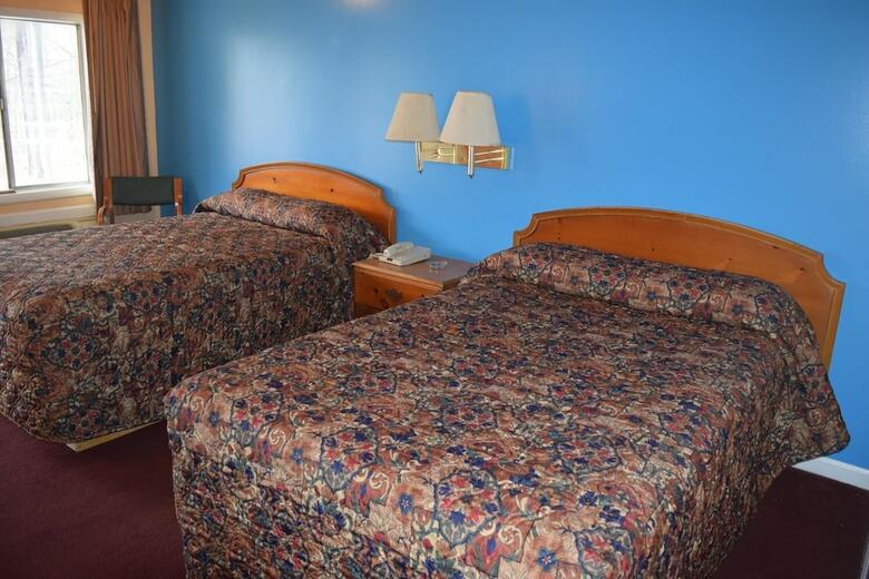 Motel Fort Eustis Inn