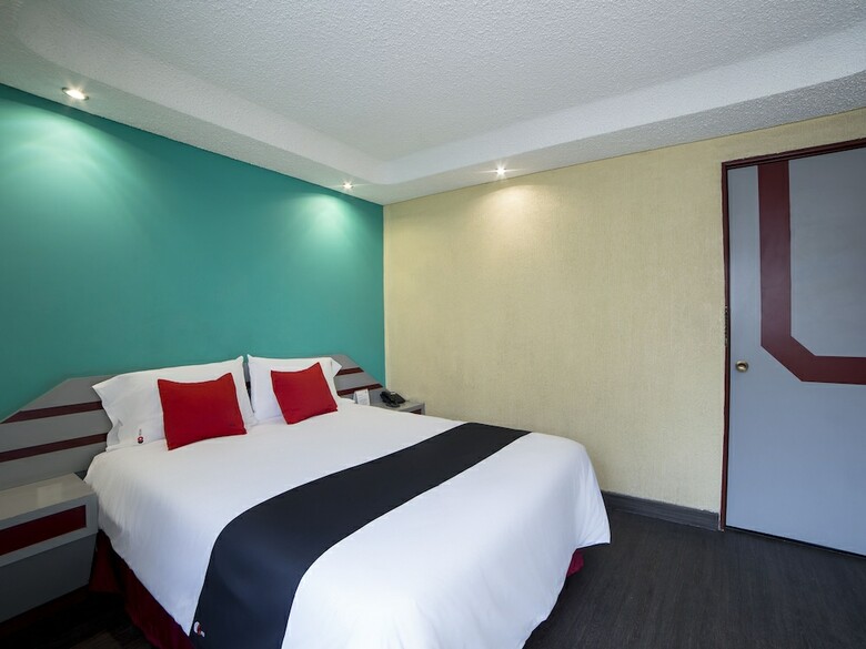 Hotel Capital O Frida Costazul