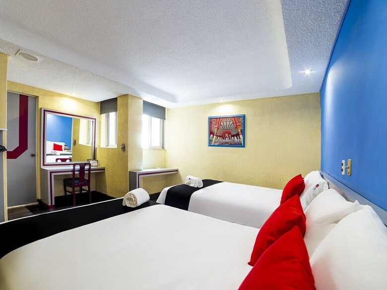Hotel Capital O Frida Costazul