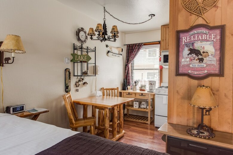 Hotel Franciscan Lakeside Lodge
