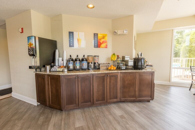 Hotel Twin Mountain Inn & Suites