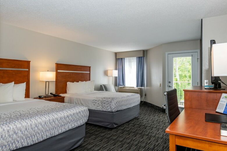 Hotel Twin Mountain Inn & Suites