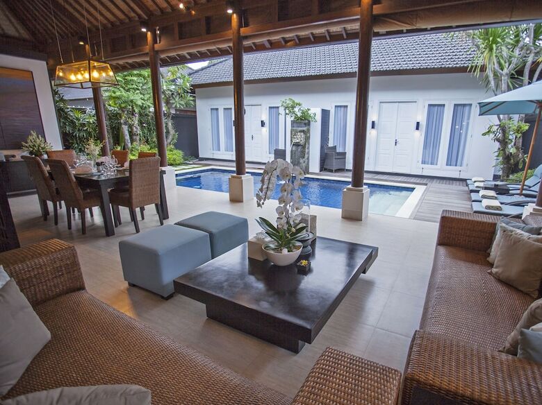 Hotel Lakshmi Villas