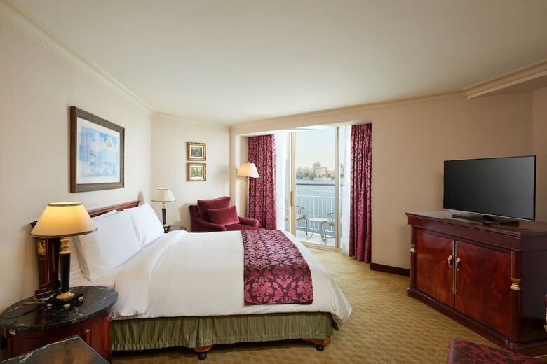 Hotel Grand Nile Tower