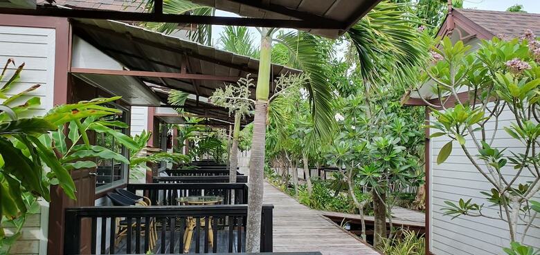 Hotel Isle Beach Resort