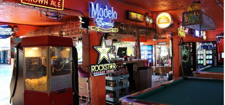 Hostal Los Angeles Backpackers Paradise Hostel