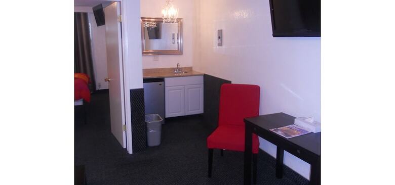 Hostal Los Angeles Backpackers Paradise Hostel