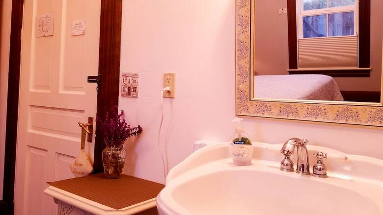 Bed & Breakfast Captain's Inn At Moss Landing