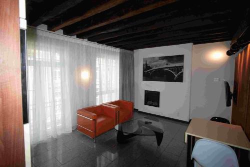 Amosa Li�ge City Centre Hotel