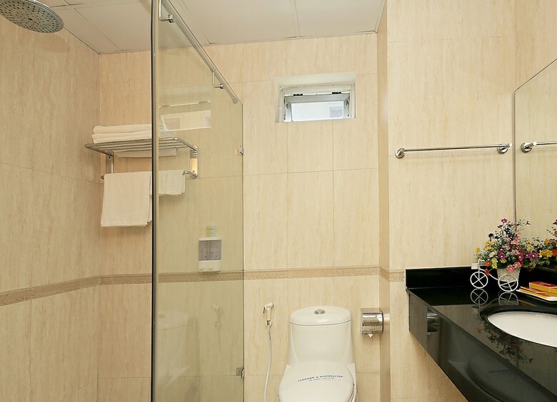 Hanoi Golden Charm Hotel