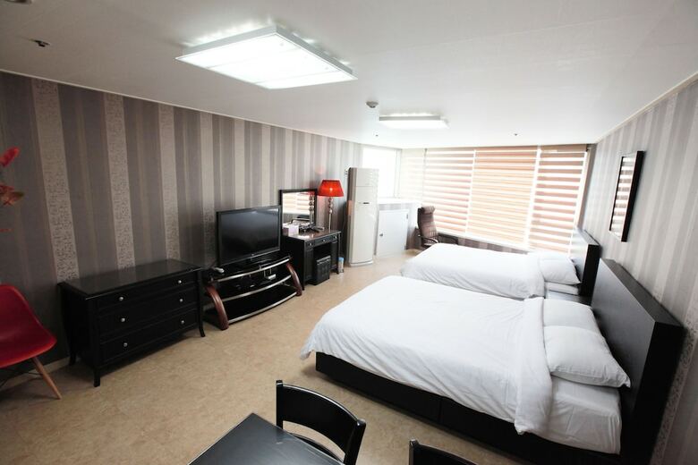 Apartamentos Aplex Residence
