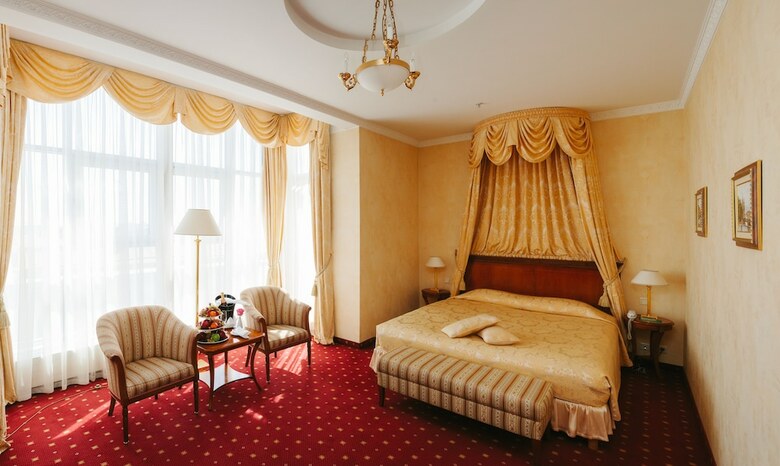 Grand Hotel Emerald