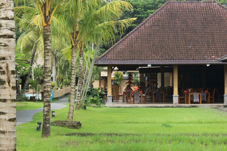 Saren Indah Hotel