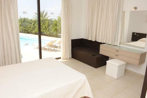Platzia Beach Villas