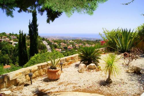 Kamares Villa