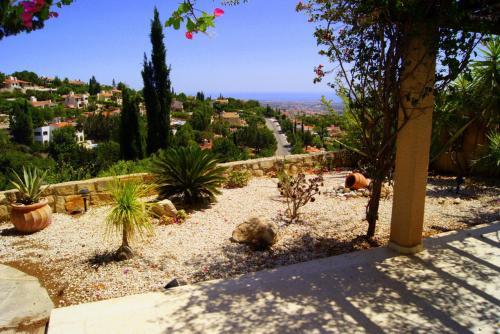 Kamares Villa