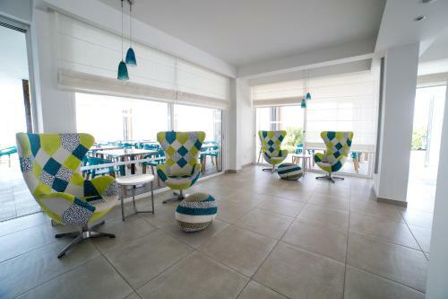 Sunsetbay Apartments