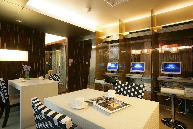 Hotel In One City Inn