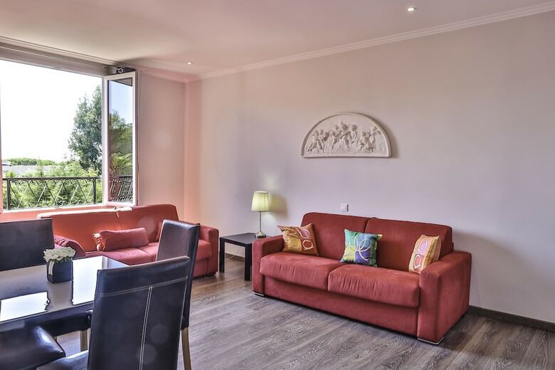 Apartamentos Residence Emeraude