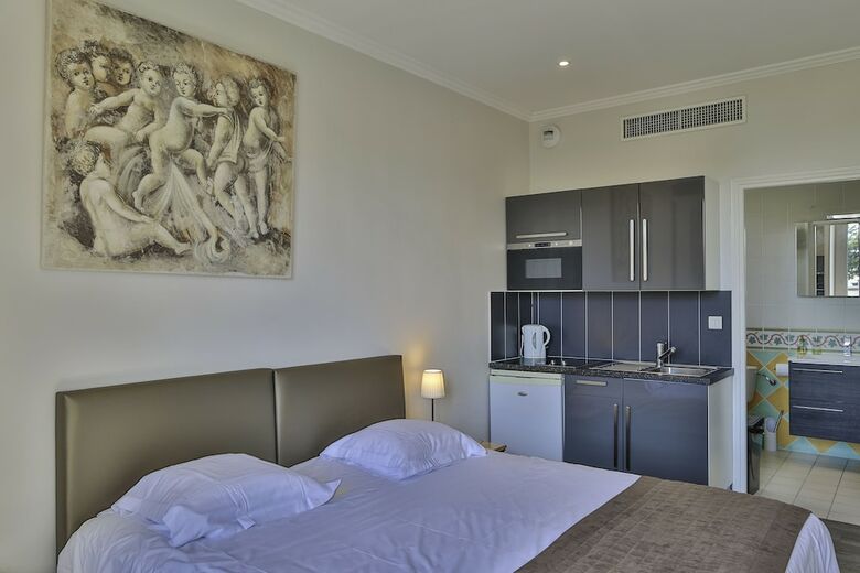 Apartamentos Residence Emeraude