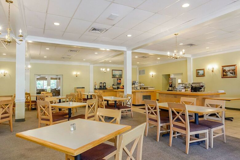 Hotel Clarion Inn Harpers Ferry - Charles Town