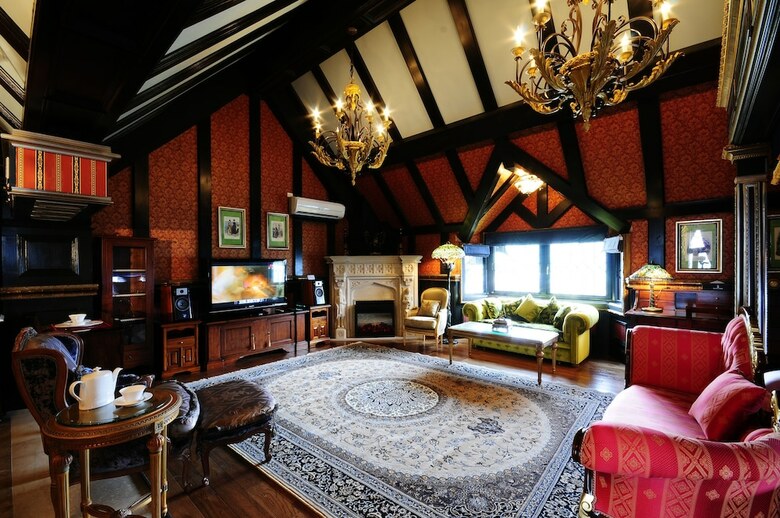 Hotel The Old England Manor