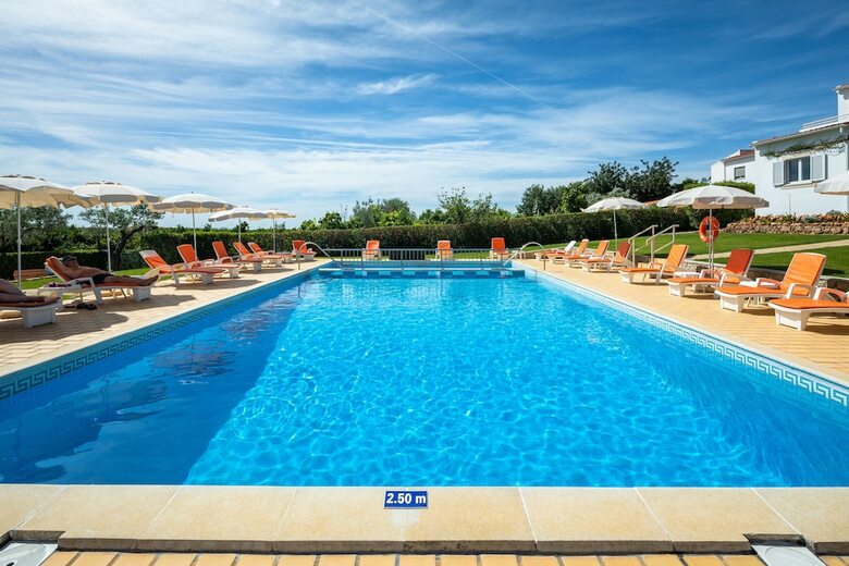 Apartamentos Fl�r Da Laranja, Albufeira