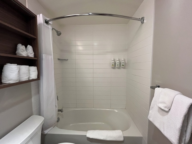 Hotel Microtel Inn & Suites By Wyndham Fort St John