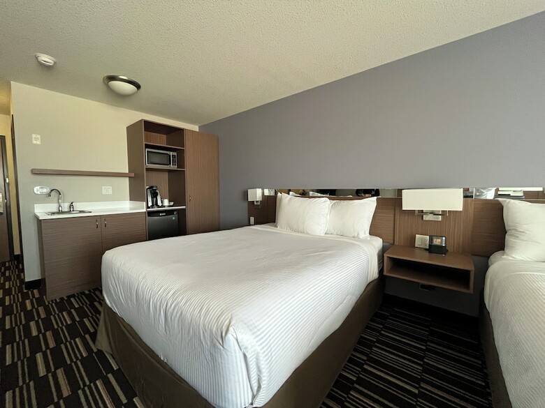 Hotel Microtel Inn & Suites By Wyndham Fort St John